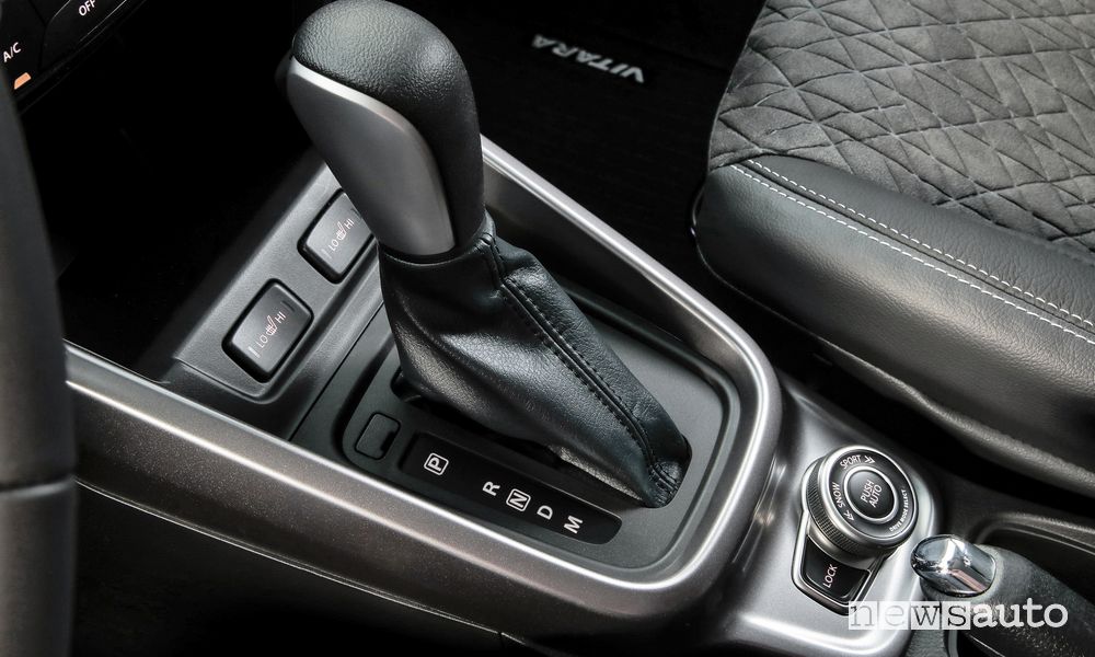 Leva cambio automatico abitacolo Suzuki Vitara Hybrid