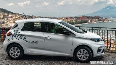 Renault Zoe E-Tech Electric car-sharing Amicar a Napoli