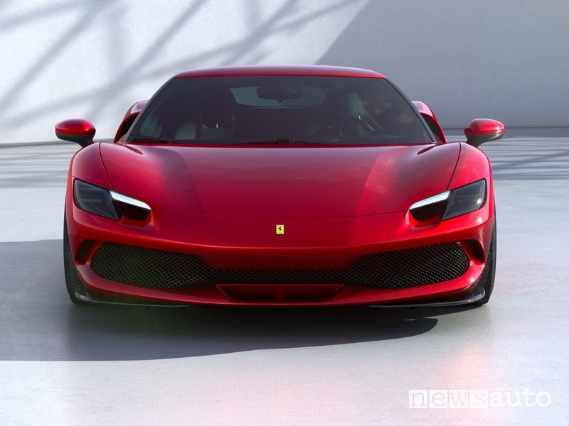 Noleggiare una supercar Ferrari 296 GTB ibrida plug-in