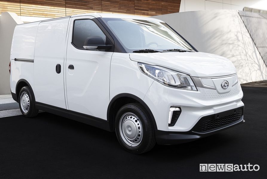 Vista di profilo furgone elettrico Maxus eDeliver3