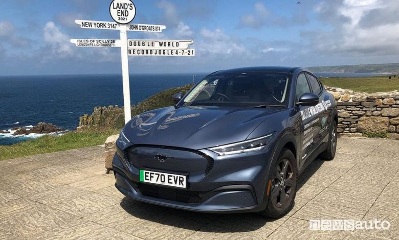Record auto elettriche, miglior consumo energetico per la Ford Mustang Mach-E