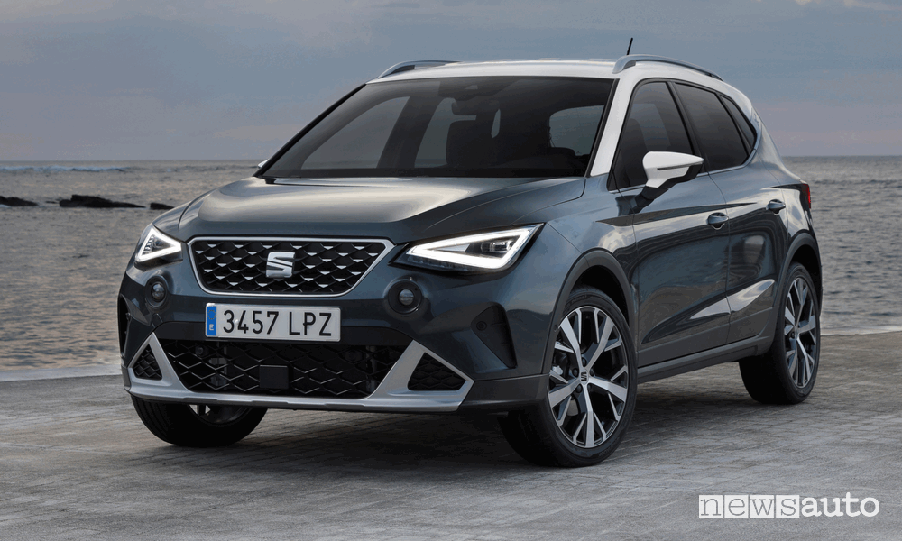 Nuova Seat Arona, caratteristiche, allestimenti e prezzi
