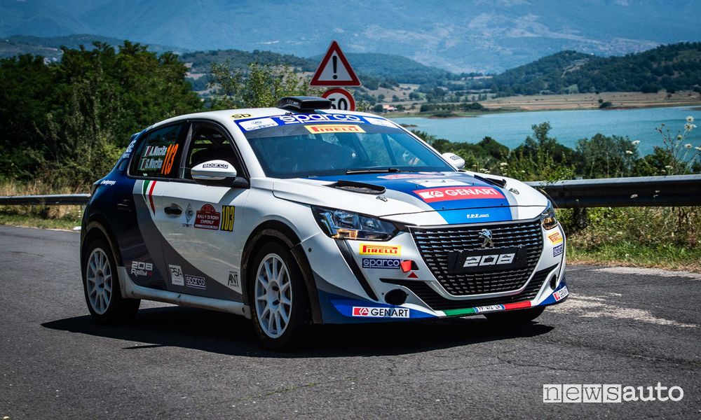 Andrea Nucita con la Peugeot 208 Rally4 al Rally di Roma 2021