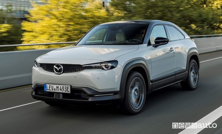 Mazda MX-30 a noleggio lungo termine, come funziona
