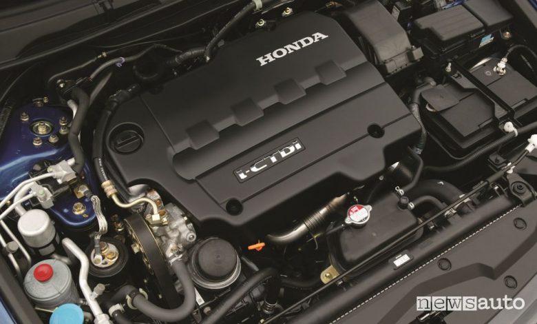 Vano motore diesel Honda Accord 2.2 i-CTDi