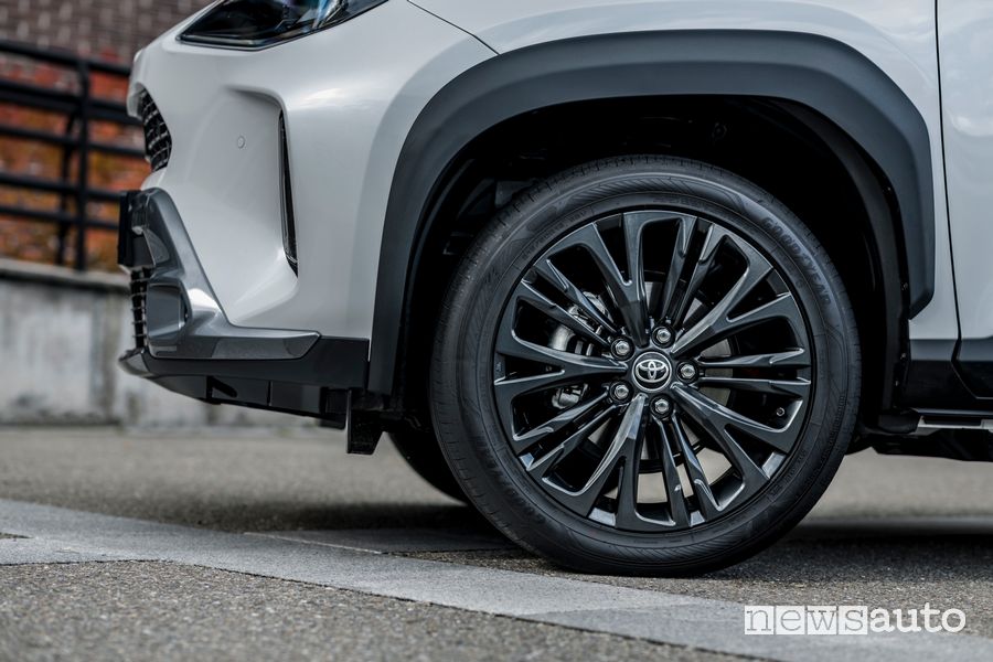 Cerchi in lega nuova Toyota Yaris Cross Adventure