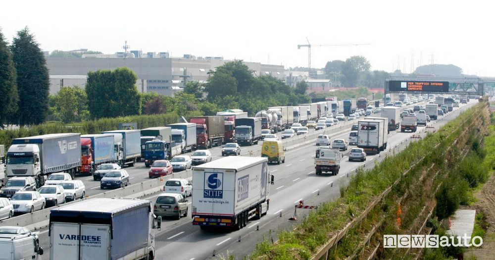 Previsioni traffico Pasqua 2024 e bollino rosso