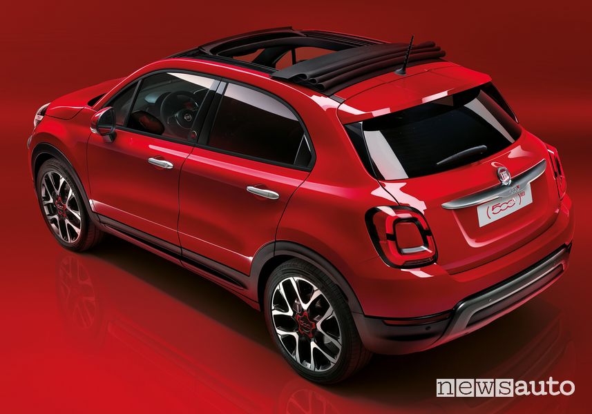 Vista posteriore Fiat 500X RED
