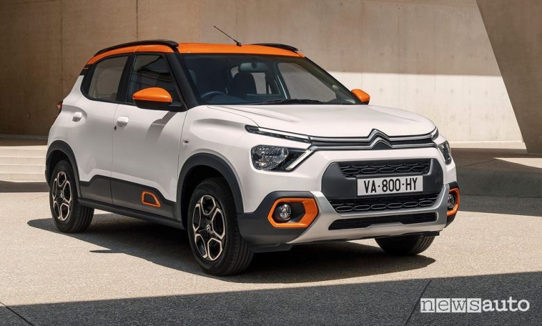 Vista di profilo nuova Citroën C3 India