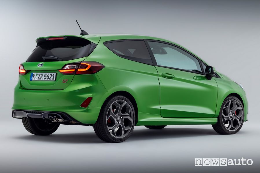 Vista posteriore nuova Ford Fiesta ST
