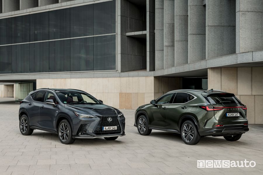 Nuova Lexus NX 450h+ e 350h