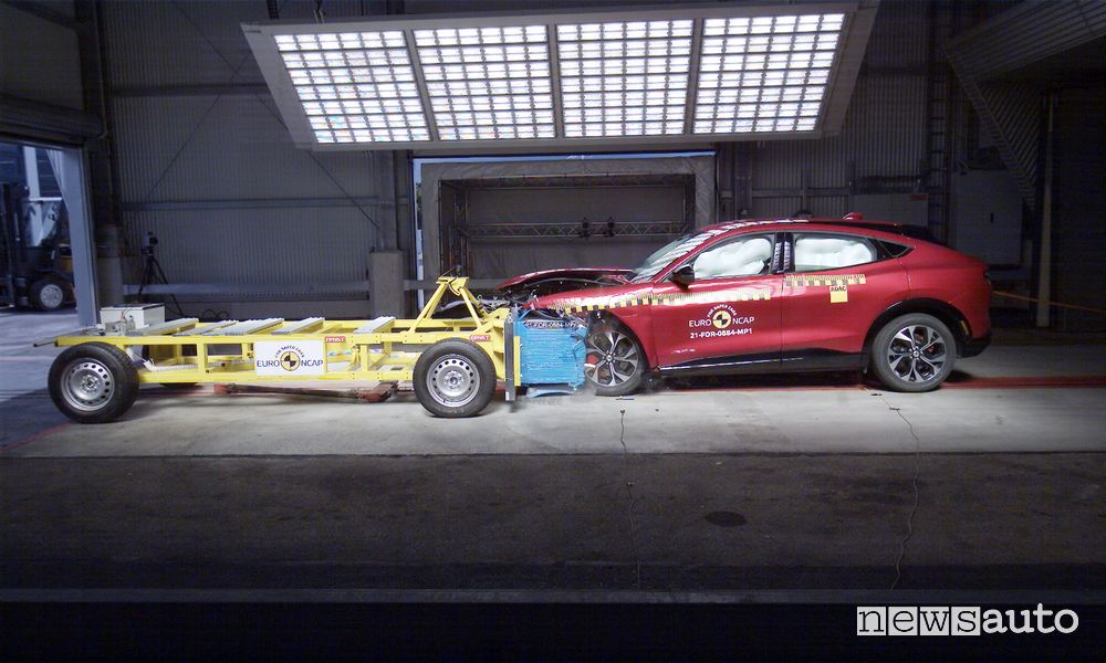 Crash test Euro NCAP Ford Mustang Mach-E a 5 stelle