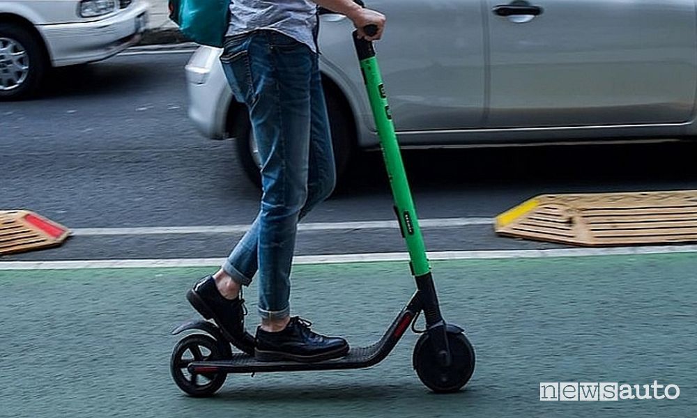 Monopattini e giovani sicurezza stradale