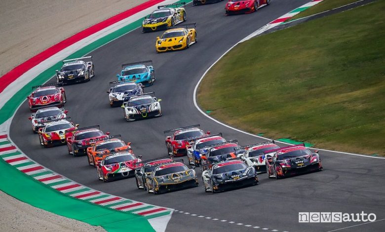 Partenza Finali Mondiale Trofeo Pirelli Ferrari 2021