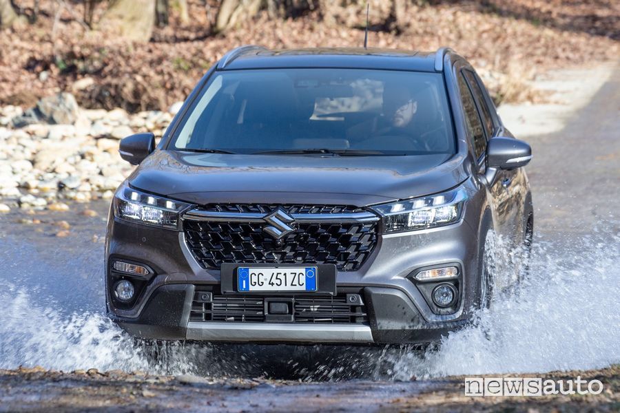 Guado nuovo Suzuki S-Cross Hybrid