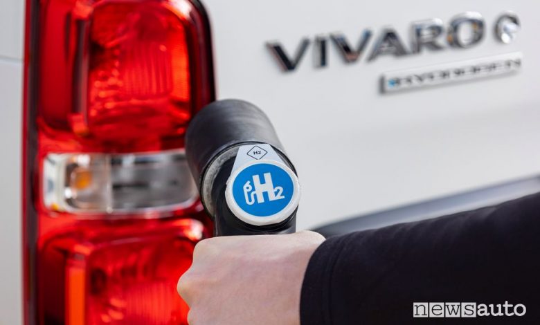 Opel Vivaro-e Hydrogen rifornimento di idrogeno