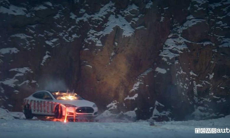 Esplosione Tesla Model S