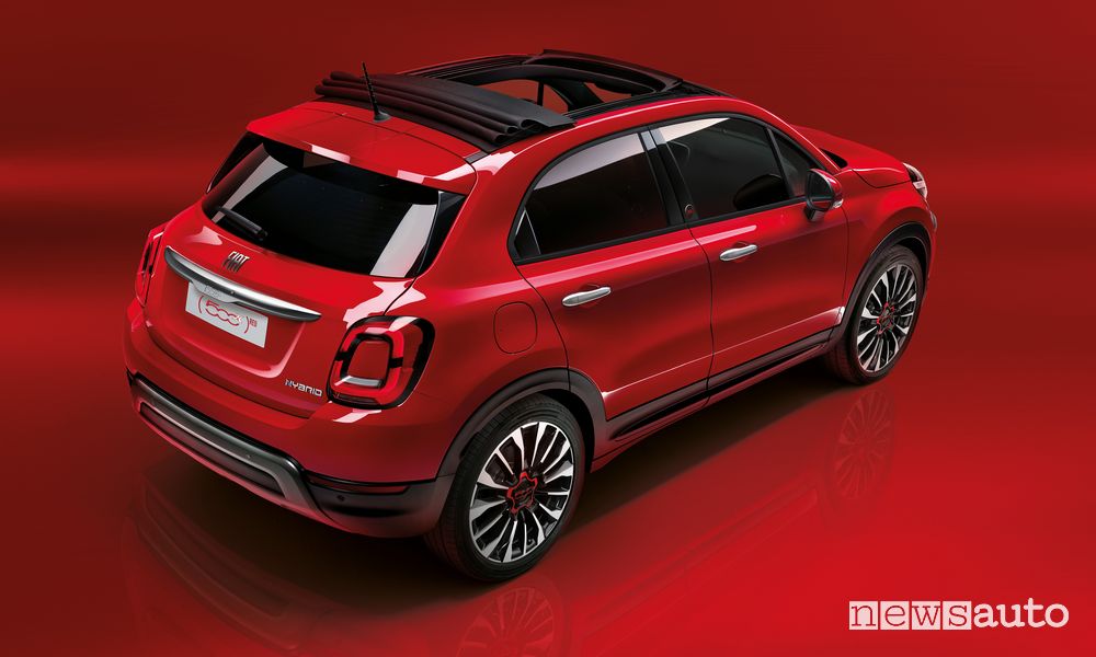 Vista posteriore Fiat 500X Hybrid RED