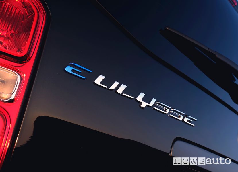 Badge portellone posteriore Fiat E-Ulysse elettrico