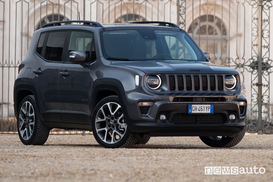 Vista di profilo Jeep Renegade e-Hybrid S