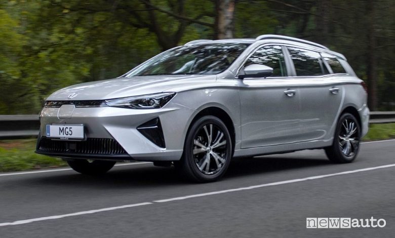 MG5 Electric station wagon elettrica, caratteristiche e prezzi low cost