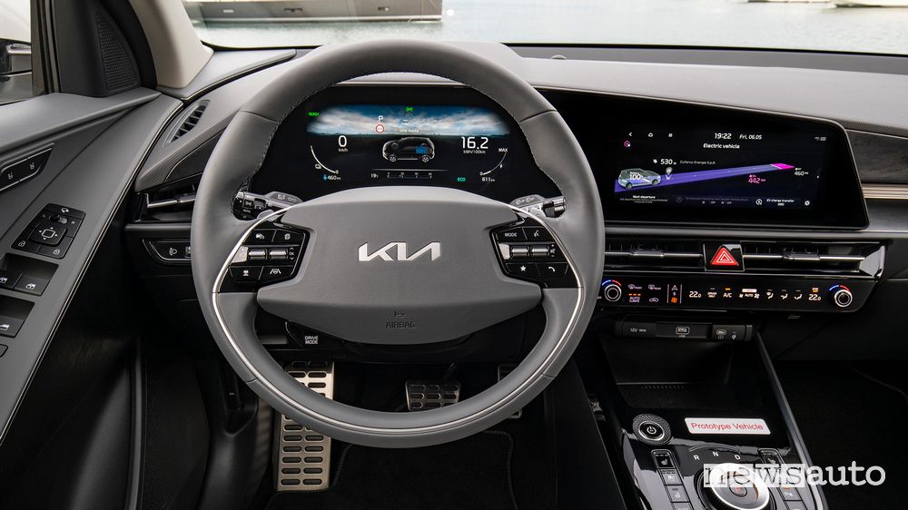 Volante abitacolo nuova Kia Niro EV elettrica