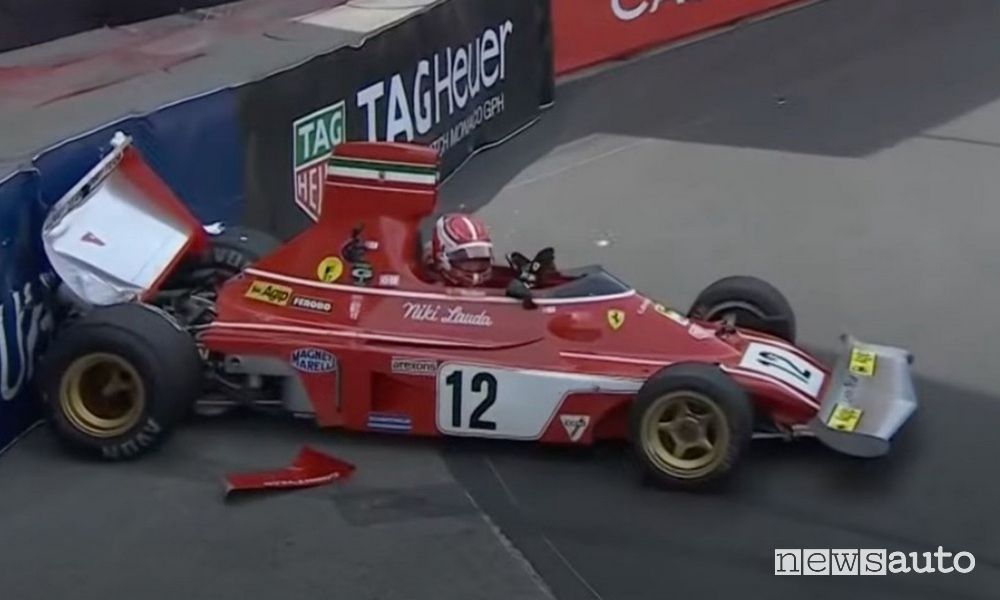 Leclerc incidente a Monaco con la Ferrari di Lauda, il video