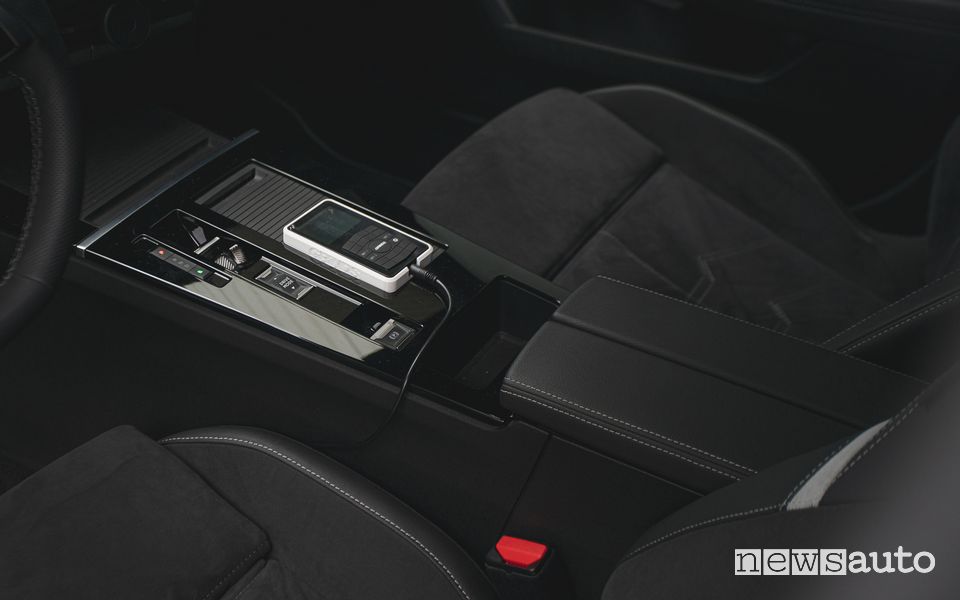 Console centrale abitacolo Opel Astra Plug-in Hybrid tuning XS Carnight