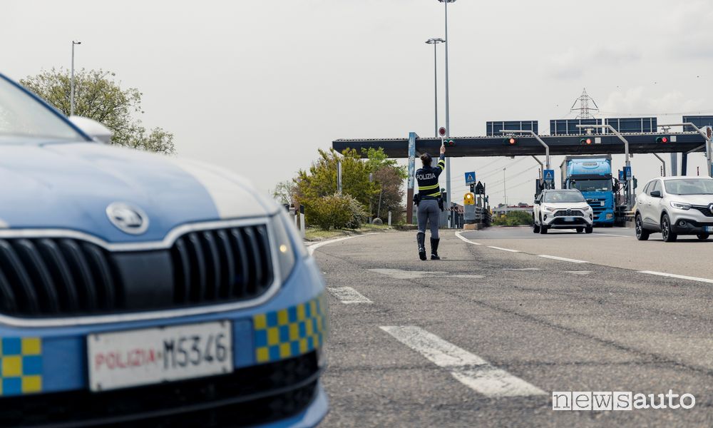 Traffico e controlli della Forze dell'Ordine nei giorni di Pasqua