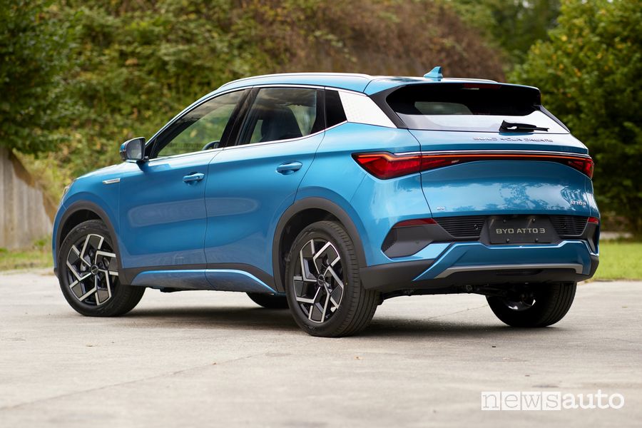 Vista posteriore BYD Atto 3