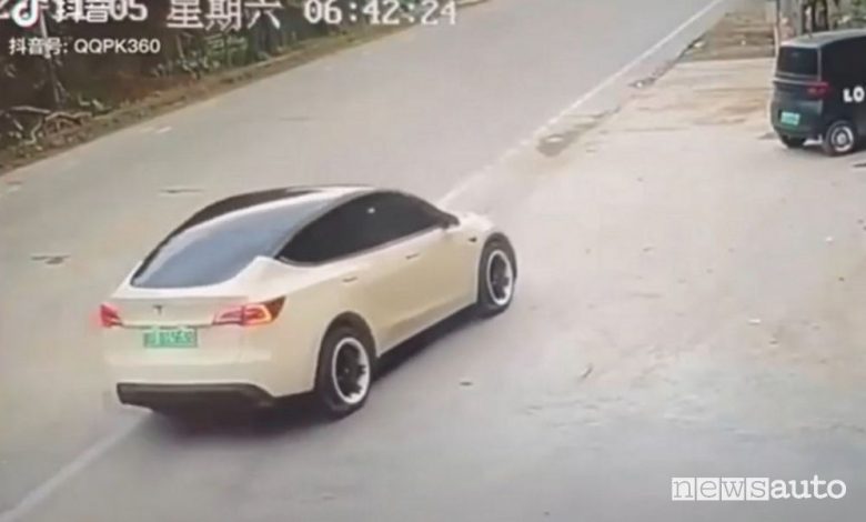 Tesla incidente Autopilot