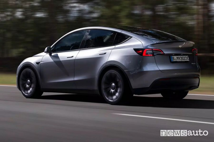 Tesla Model Y auto elettrica più venduta in Italia a dicembre 2022