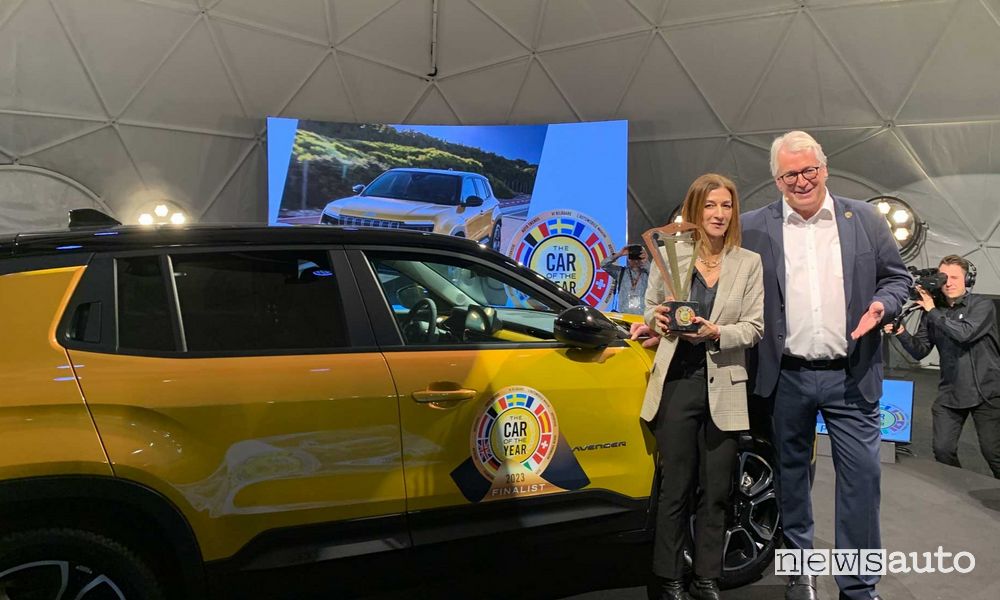 Jeep Avenger è Car of The Year 2023 Auto dell'Anno