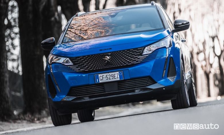 Peugeot 3008 plug-in 180 CV, caratteristiche e prezzi