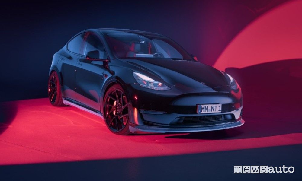 Tesla Model Y elaborata Novitec anteriore 3/4