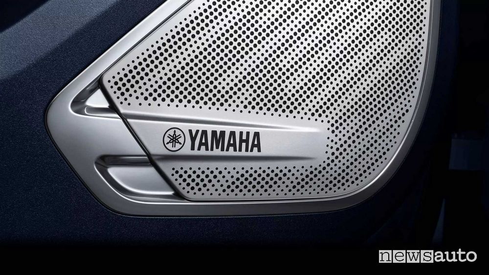 Zeekr 001 impianto audio Yamaha abitacolo