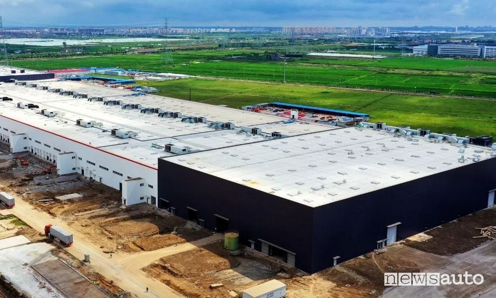Gigafactory in Italia problemi con la rete elettrica