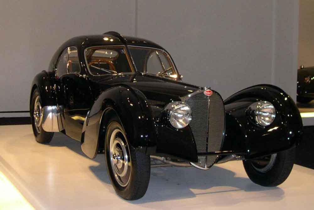 Bugatti 57SC Atlantic, auto curiose