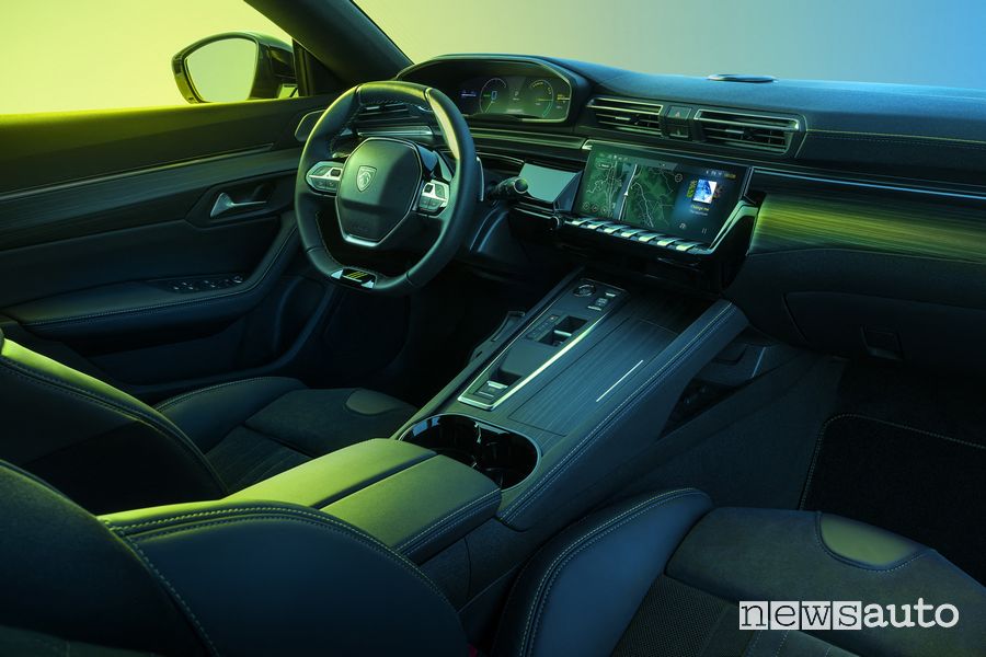 Peugeot 508 SW Sport Engineered plancia abitacolo