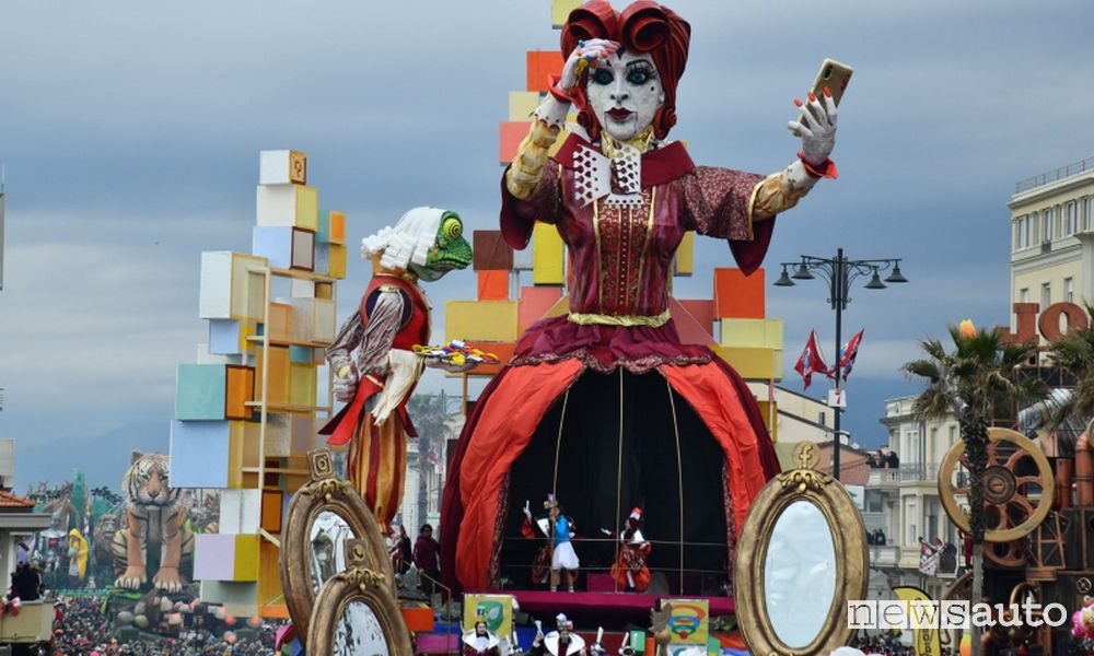 Carro allegorico del Carnevale di Viareggio