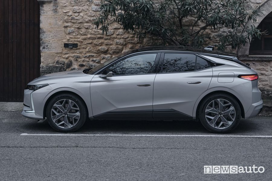 DS 4 Esprit De Voyage laterale