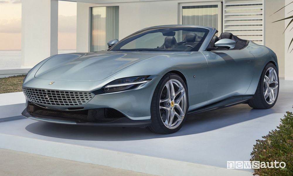 Ferrari Roma Spider anteriore 3/4
