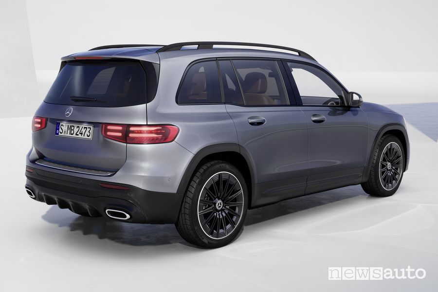 Nuovo Mercedes-Benz GLB posteriore 3/4