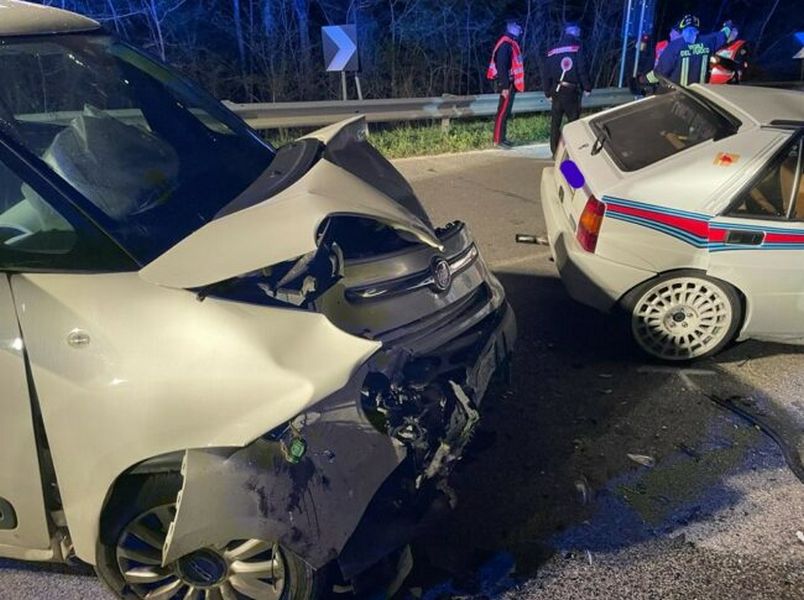 Incidente Lancia Delta Integrale Martini Fiat 500l