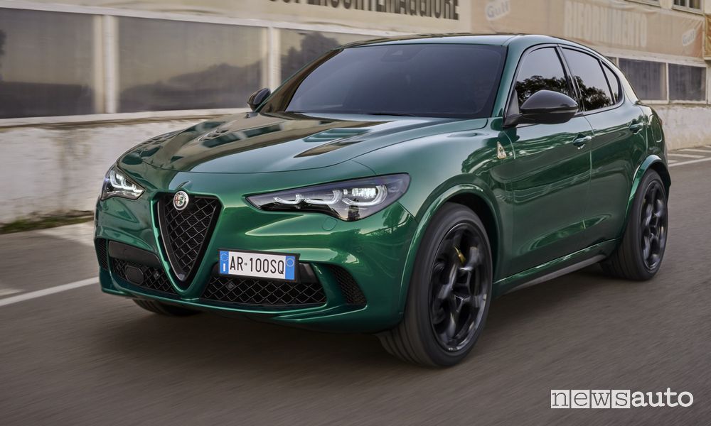 Alfa Romeo Stelvio Quadrifoglio 100° Anniversario in pista