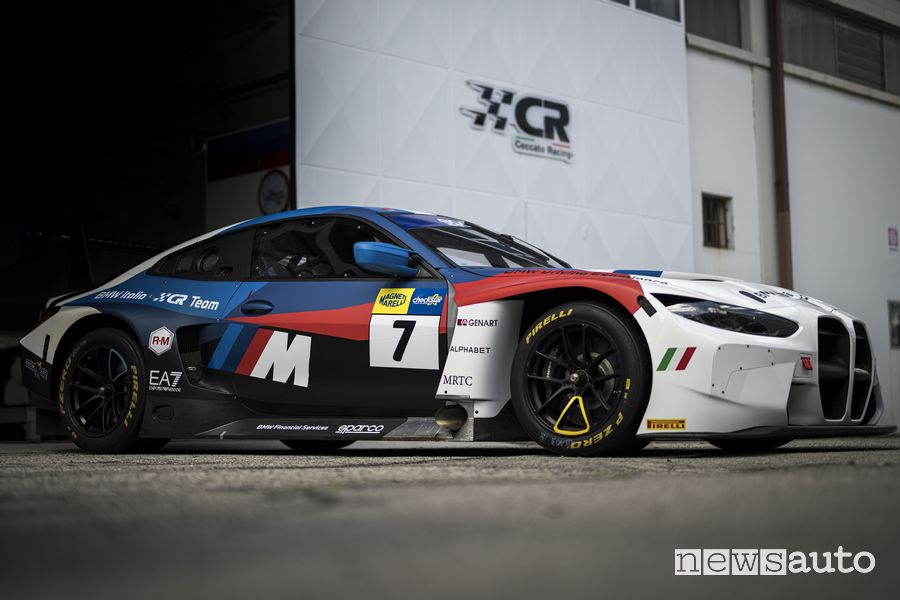 BMW M4 GT3 anteriore 3/4