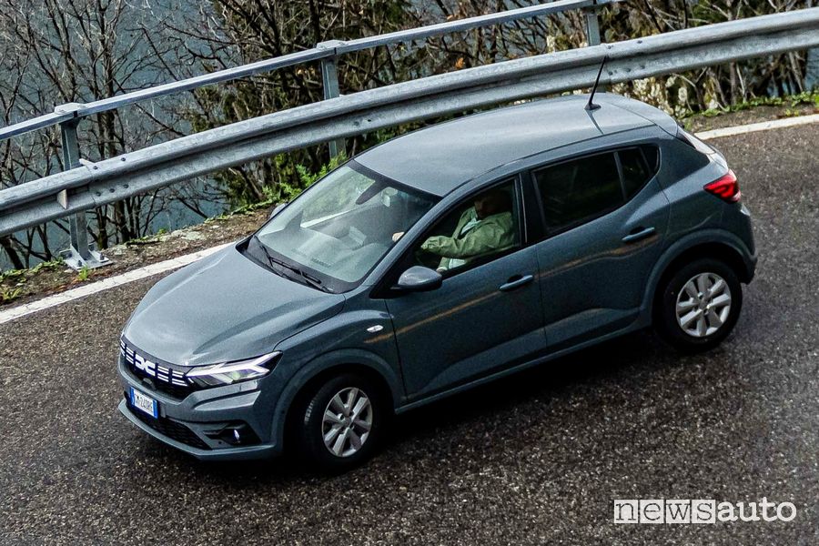 Dacia Sandero Streetway Eco-G GPL su strada