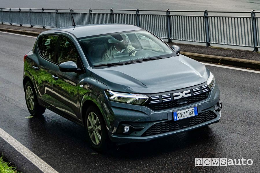 Dacia Sandero Streetway Eco-G GPL su strada