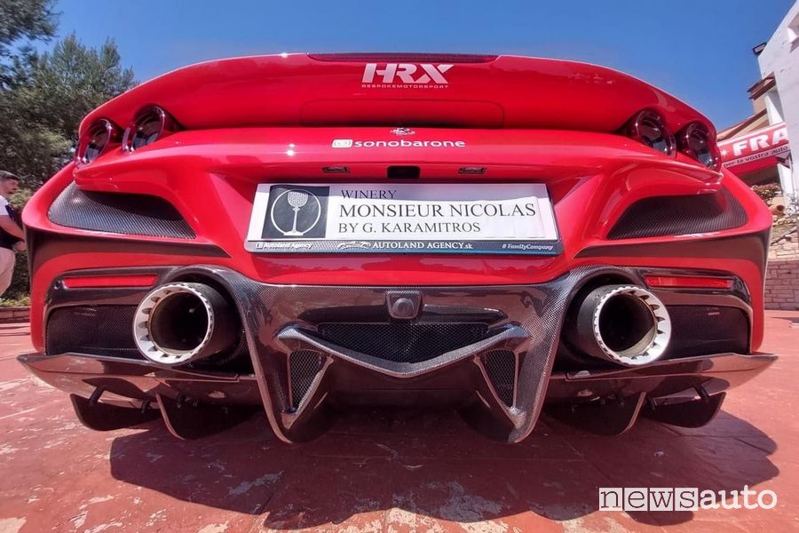 scarico sportivo Ferrari F8 Tributo di Fabio Barone