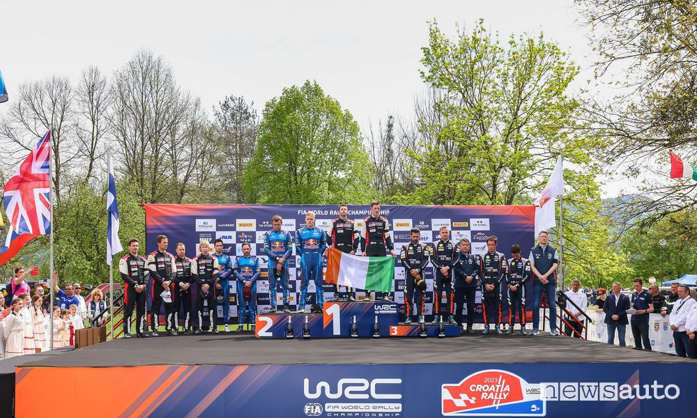 podio del Rally di Croazia con la dedica a Craig Breen